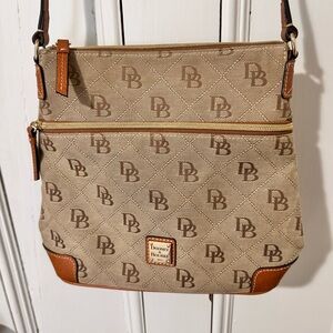 Dooney & Bourke Monogram Crossbody. Excellent condition